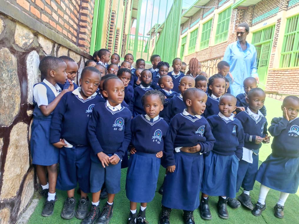 Young children with teacher